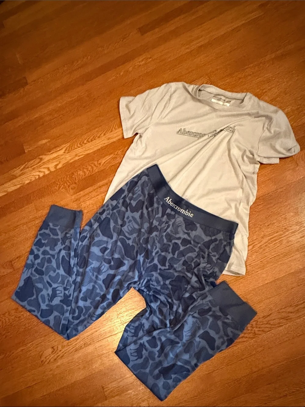 abercrombie kids Blue Camo and beige top Pajama Set boys size 17/18